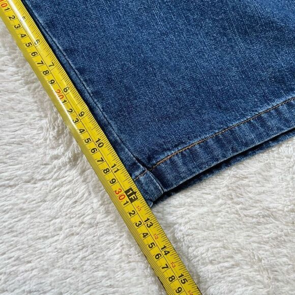 Levi’s Mens Dark Wash Cargo Carpenter Shorts - Picture 6 of 7